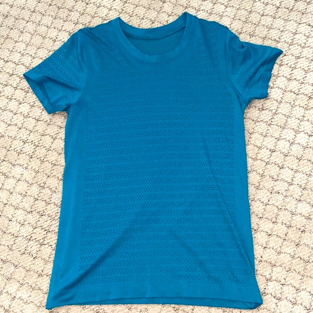 lululemon breezy by short sleeve squad, teal color